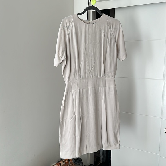 Aquascutum London dress - Picture 2 of 11